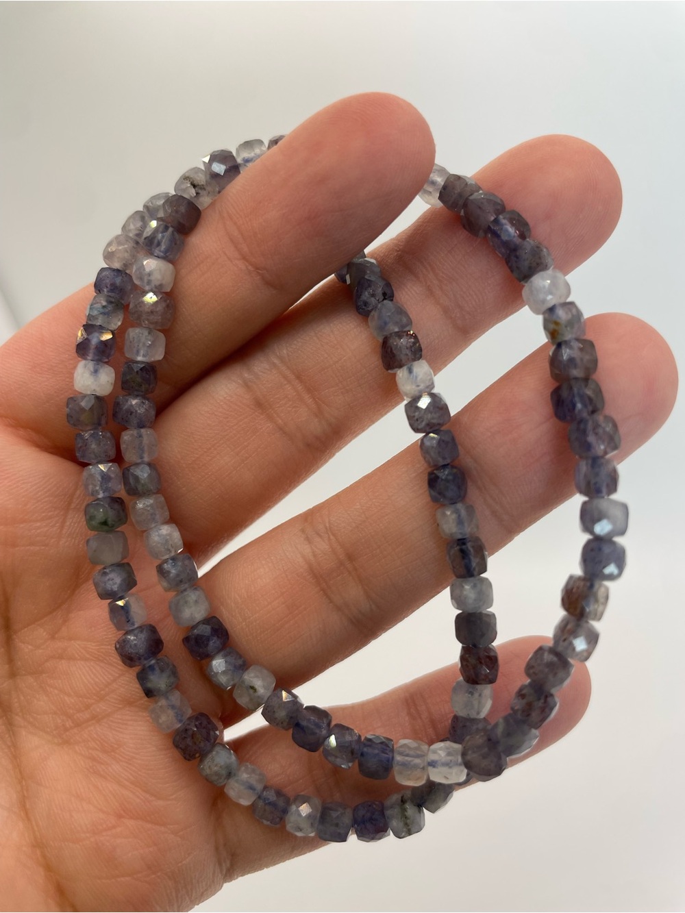 ONE Faceted Iolite with Sunstone Inclusions Cube Bead Bracelet - 4mm (0166)